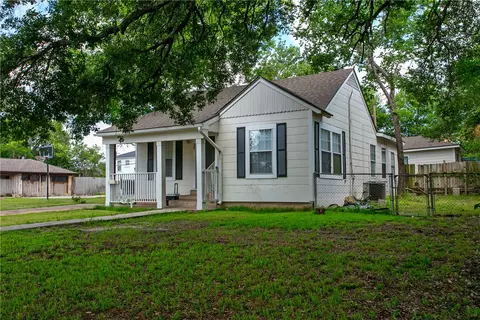 814 814a 814b South Gordon St, Bryan, TX 77802 photo 3