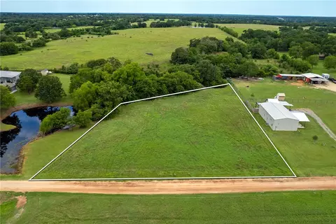 13547 Garrett Ln, Bryan, TX 77808