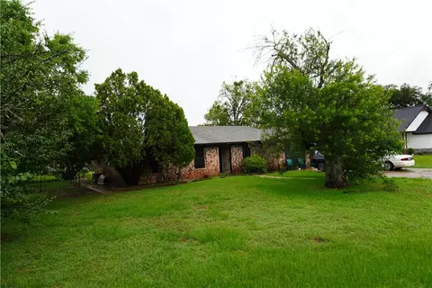 Exterior - 2105 Kendall Way, Bryan, TX 77803 photo 2 of 2