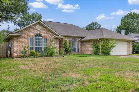 1704 Starling Dr, College Station, TX 77845