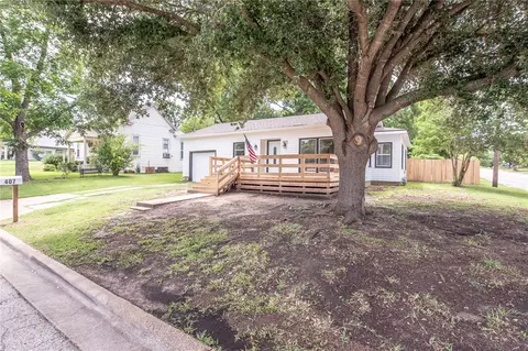 407 W Fawn St, Caldwell, TX 77836