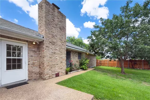 701 Roberta Ct, Bryan, TX 77802 photo 32