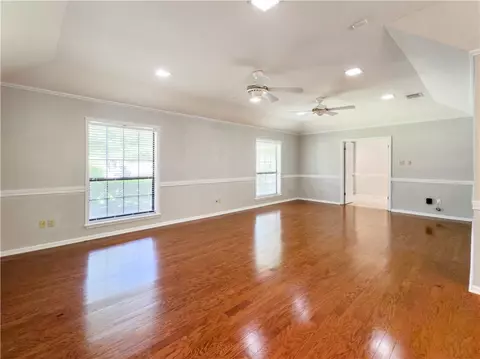 701 Roberta Ct, Bryan, TX 77802 photo 8