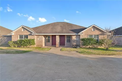 3513-3515 Paloma Ridge Dr, College Station, TX 77845