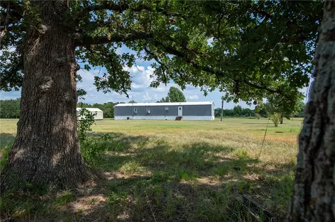9142 Panther Creek Rd, Iola, TX 77861