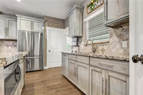 Other - 2102 Cary Cir, Bryan, TX 77803 photo 4 of 6