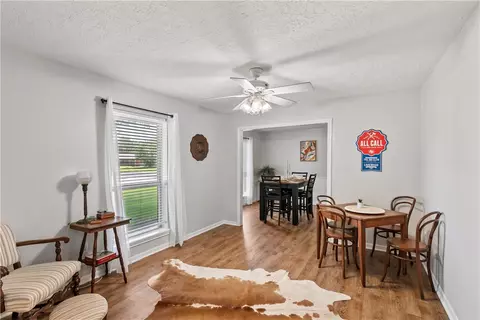 2401 Hillside Dr, Bryan, TX 77802 photo 5
