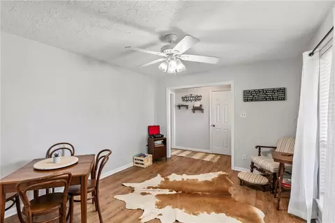 2401 Hillside Dr, Bryan, TX 77802 photo 6