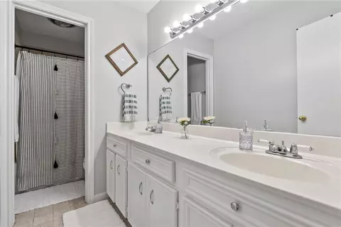 2401 Hillside Dr, Bryan, TX 77802 photo 22