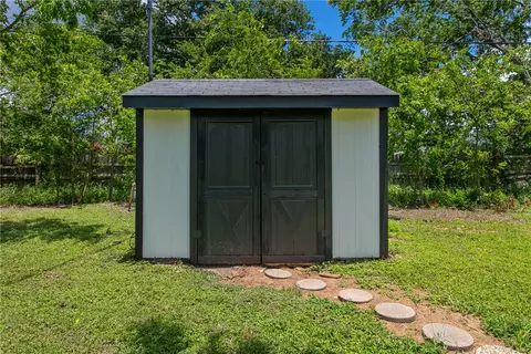 904 Dumas Dr, Bryan, TX 77803 photo 32