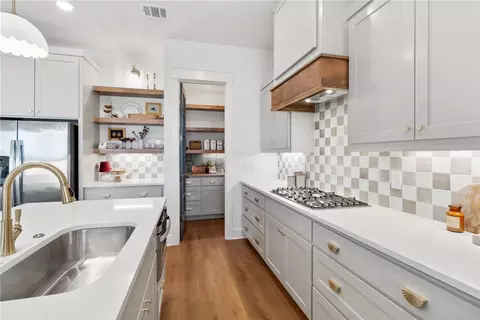 Kitchen - 5009 Booth Falls Trl, Bryan, TX 77802 photo 3 of 5