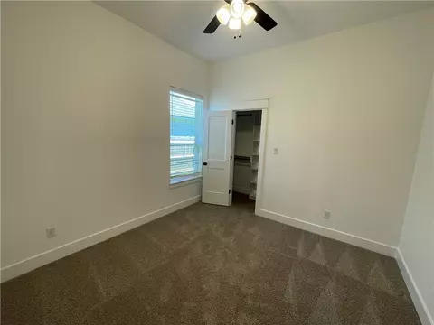 3042 Teller Dr, Bryan, TX 77808 photo 6