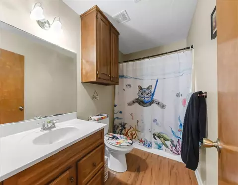 Bath - 2306 Windsor Dr, Bryan, TX 77802 photo 3 of 3