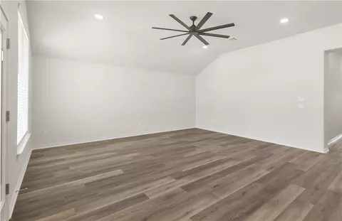 3556 Pointe Du Hoc Loop, Bryan, TX 77808 photo 9