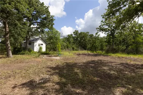 13423 Oak Dr, Iola, TX 77861 photo 10