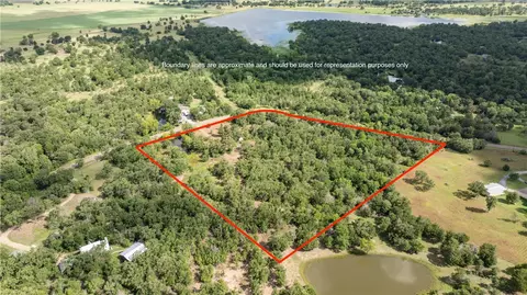 13423 Oak Dr, Iola, TX 77861