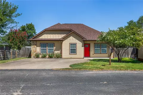 4002 High St, Bryan, TX 77808
