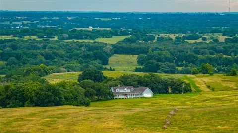 7101 Boehnemann Rd, Brenham, TX 77833