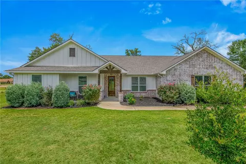 9868 Albert Dr, Iola, TX 77861 photo 2