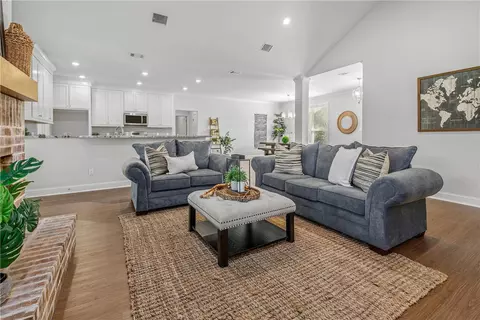 9868 Albert Dr, Iola, TX 77861 photo 4
