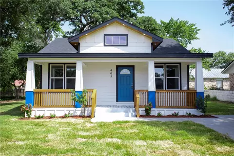 504 Anderson St, Hearne, TX 77859