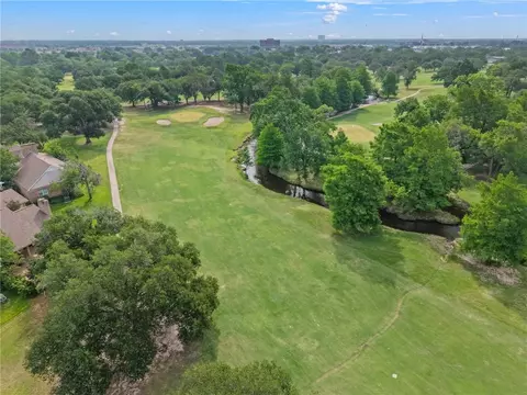 View/Area - 2806 Broadmoor Dr, Bryan, TX 77802 photo 3 of 5