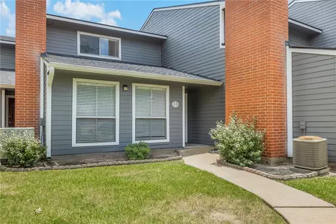 1501 Stallings Drive 38, College Station, TX 77840