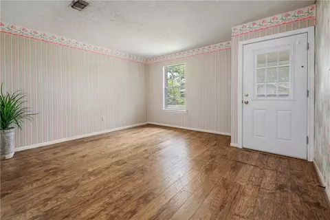 3604 Holly Dr, Bryan, TX 77802 photo 4