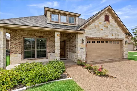 1704 Lakeshore Ct, College Station, TX 77845