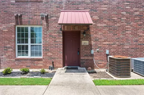 801 Luther Street W 103, College Station, TX 77840