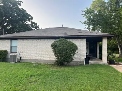 1006 Boulevard St, Bryan, TX 77803