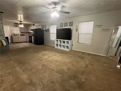 Living - 1006 Boulevard St, Bryan, TX 77803 photo 1 of 4