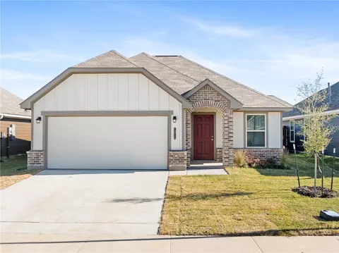 1214 High St, Navasota, TX 77868
