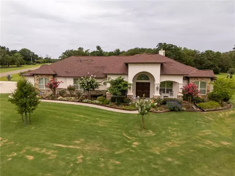 10615 Lancaster Dr, Iola, TX 77861