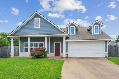 2703 Lynnwood Ct, Bryan, TX 77807