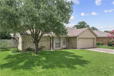 3704 Brockhampton Dr, Bryan, TX 77802 photo 2