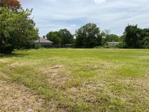 501 Legion Ct, Bryan, TX 77803 photo 4