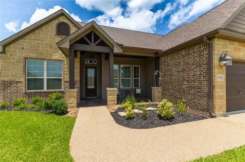 3050 Embers Loop, Bryan, TX 77808 photo 2