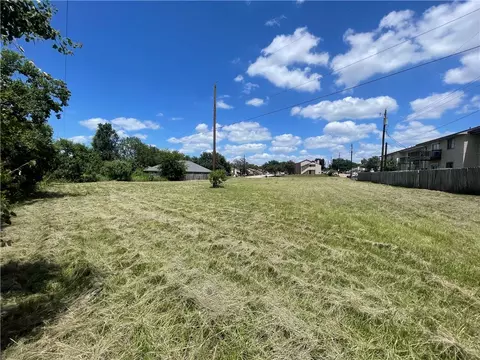 3605 Mohawk St, Bryan, TX 77802 photo 5