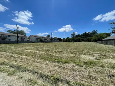 3605 Mohawk St, Bryan, TX 77802 photo 7