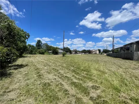 3605 Mohawk St, Bryan, TX 77802 photo 6
