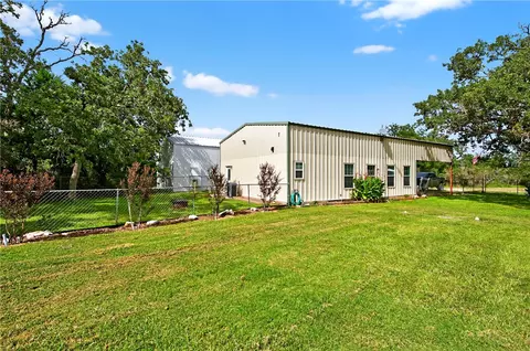 409 Ripple Crk, Somerville, TX 77879