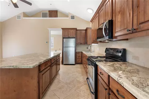 1264 Matthews Way, Bryan, TX 77807 photo 12