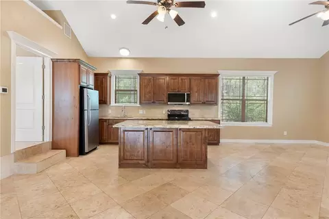1264 Matthews Way, Bryan, TX 77807 photo 9