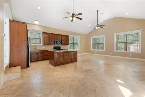 1264 Matthews Way, Bryan, TX 77807 photo 3