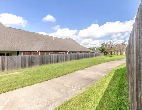 3229 Peterson Way, Bryan, TX 77802 photo 25