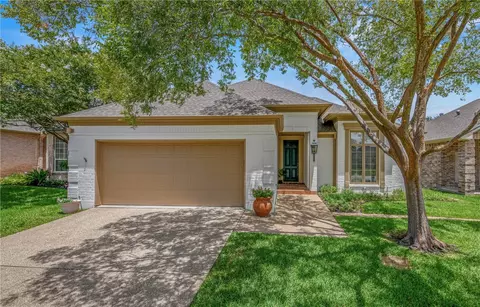 3112 Broadmoor Dr, Bryan, TX 77802