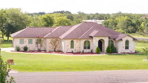 5000 Angel Ln, Bryan, TX 77808 photo 3