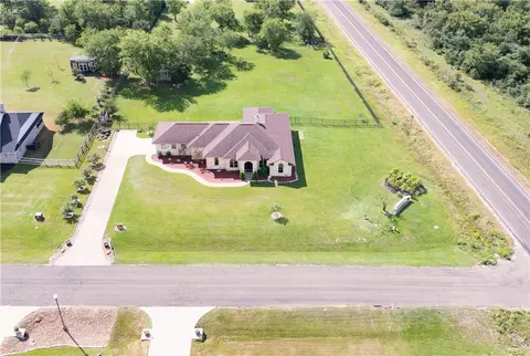 5000 Angel Ln, Bryan, TX 77808 photo 4