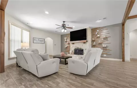 5000 Angel Ln, Bryan, TX 77808 photo 14